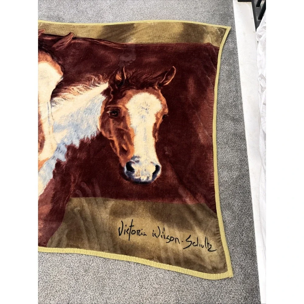 Victoria Wilson Schultz Mother And Foal Equestrian Horse Soft Throw Blanket HTF